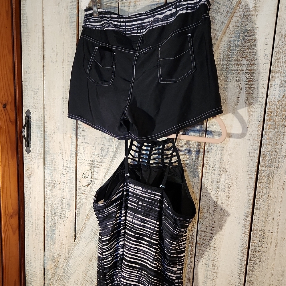 Free Country Black and White Striped Bikini - Picture 4 of 5